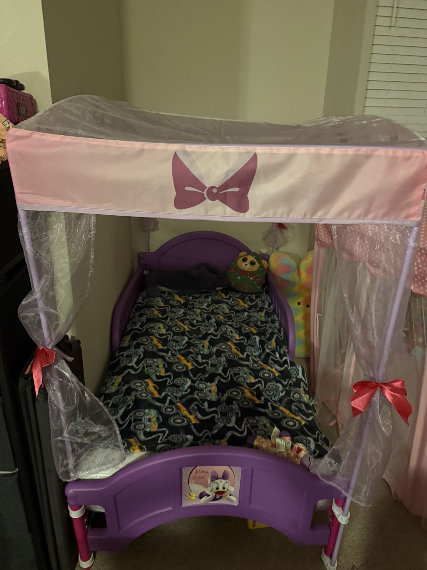 Minnie Mouse Toddler Bed
