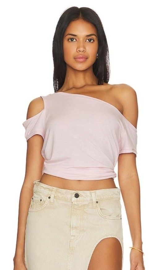 BCBGeneration Knit Top in Ballet Pink Size M. Retail $48