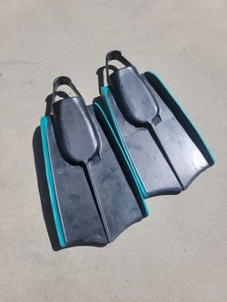 Leblon Swim Fins