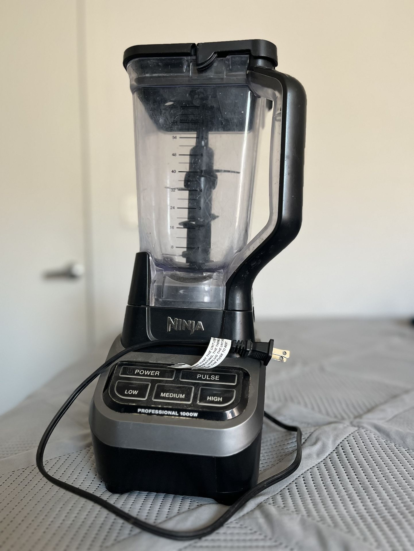 NINJA BL610 Professional 72oz Countertop 1000w Blender