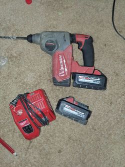 Milwaukee M12 FUEL SDS Plus Rotary Hammer Kit + 2 Batteries & Rapid Charger
