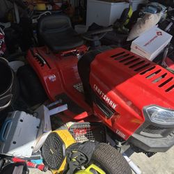 CRAFTSMAN T110 42-Inches 17.5 -HP Single cylinder Gas Riding lawn mower