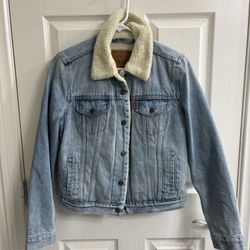 Levi Women’s Sherpa Denim Jacket 