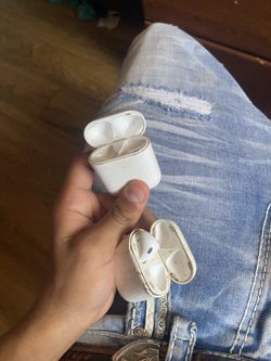 AirPods