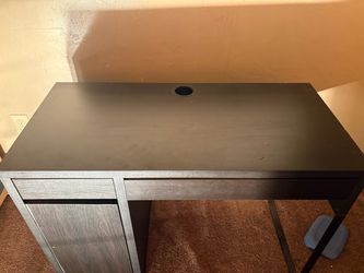 Black Computer Desk with Cable Management Hole