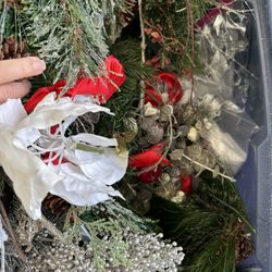 Free - Christmas Floral Tote