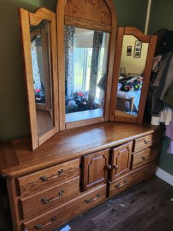 Dresser
