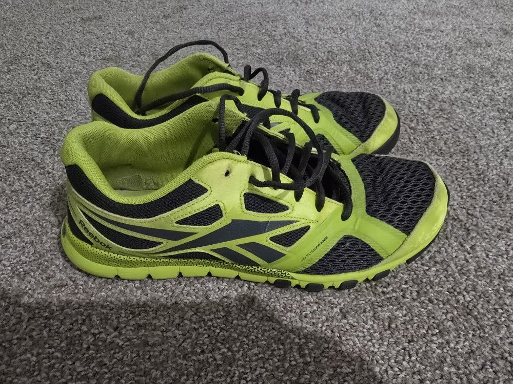 Mens Reebok running shoes