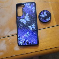 Case and Popsocket. 