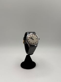 1970s Vintage Waltham windup watch with doctor hand