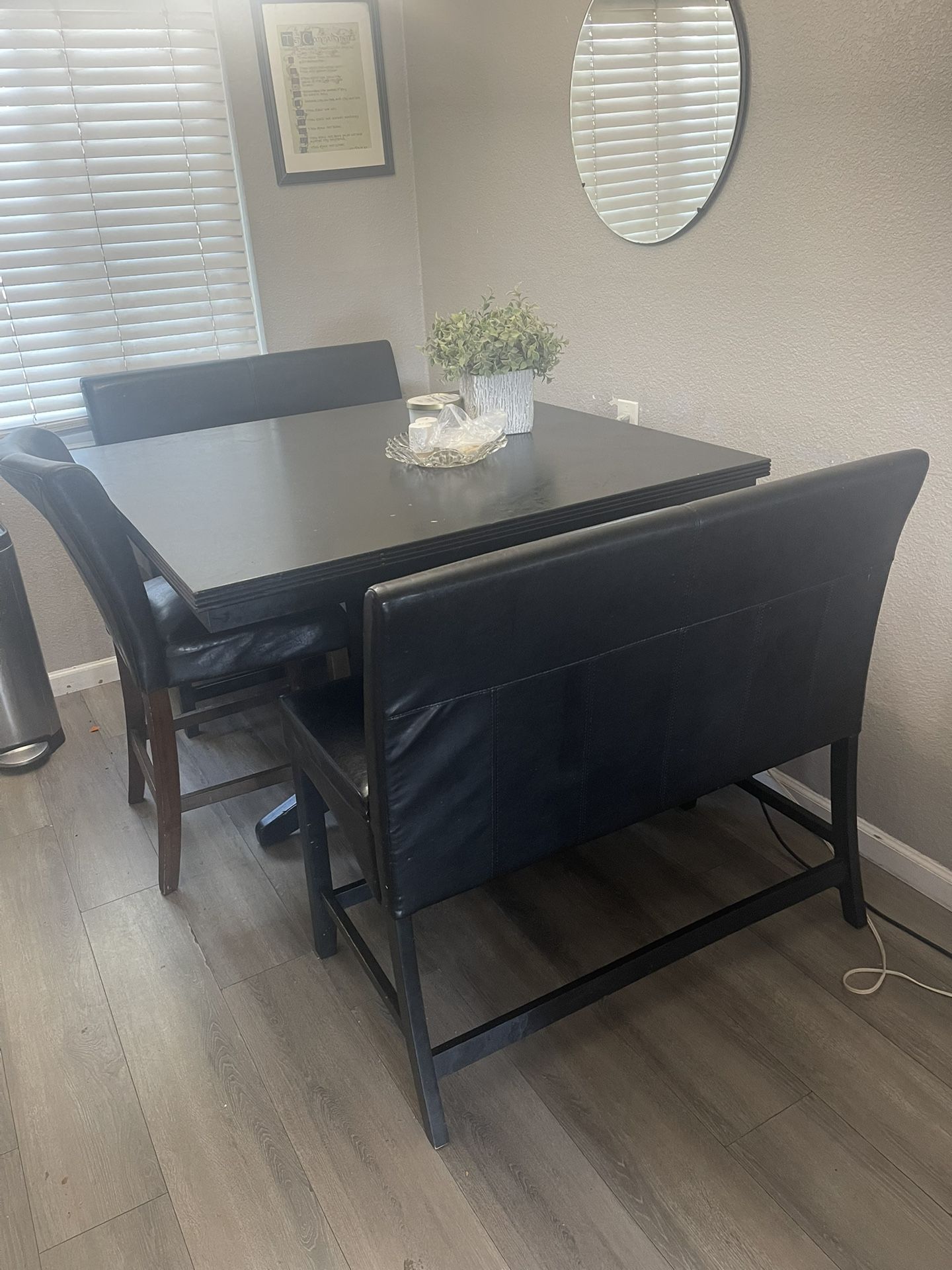 Table/bench & Chair