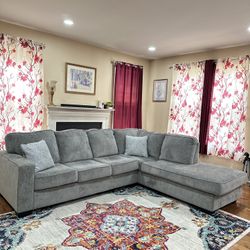 Altari 2-Piece Sectional with Chaise