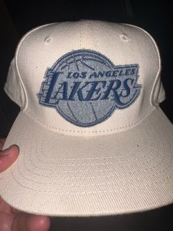 Lakers new white snap back hat