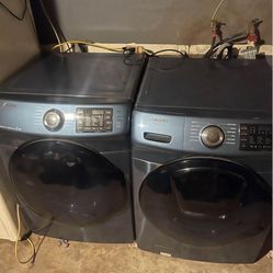 Washer and dryer $800 obo no lowballing both electric & work great 👍 free delivery see ad
