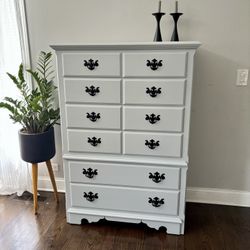 Thomasville Solid Wood Light Grey Dresser 