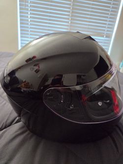 New Excellent Condition Black BILT Force Motorcycle Helmet Size Adult Small