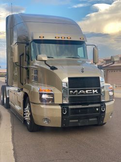 2020 Mack Anthem Raised Roof Sleeper
