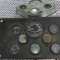 Instrument Panel / Gauges -Vintage 