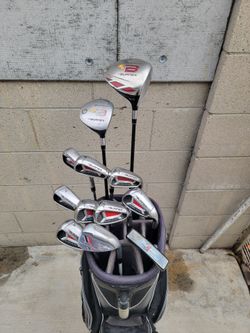 Taylormade Burner Superlaunch Golf Club Set Right Handed W/Nike Stand Bag