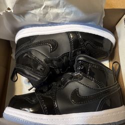Jordan 1 Mid TD