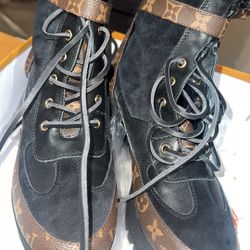 Women’s Size 9 And 10