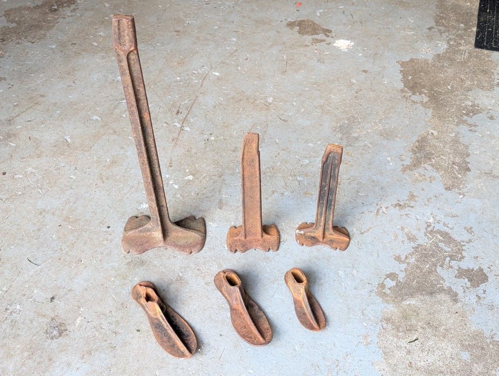 Vintage/Antique Iron Cobbler Supplies