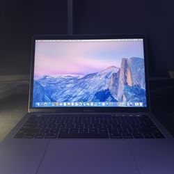 MacBook Pro 13 Inch 2018 