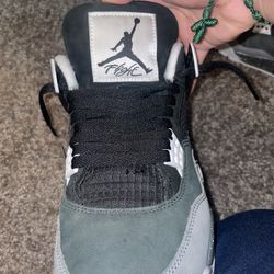 Jordan 4s Retro Fears 8.5