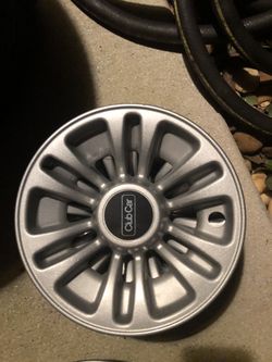 Hub caps for golf cart