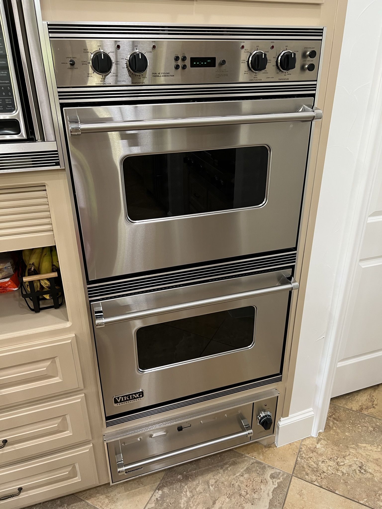 Viking 42” Gas Cooktop, Double Wall Ovens, Warming Drawer And