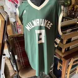 Malcolm Brogdon Milwaukee NBA JERSEY  Memorabilia 