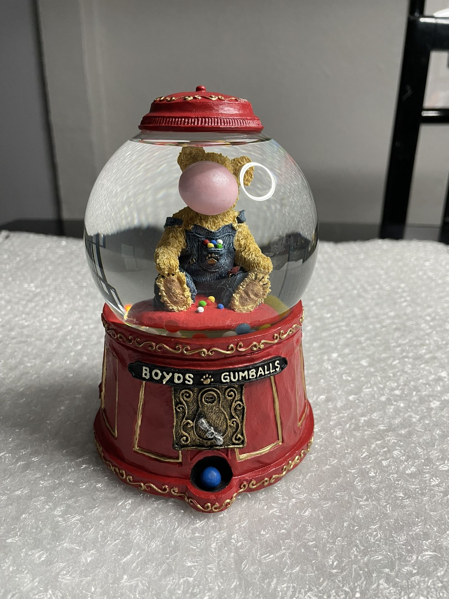 BOYD’S GUMBALLS Musical Snowglobe My Favorite Things