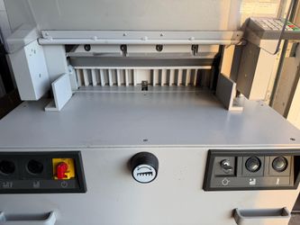 MBM Triumph 4850-95 EP Programmable Hydraulic Paper Cutter w/ 2 Extra Blades (Excellent Working Condition)