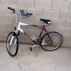 Tall Men’s Bike, 1st $50 Takes it.             $50 for Men’s Giant OBO