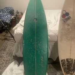 6 ft 5in quicksilver surfboard
