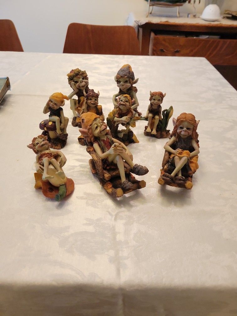 Pixies Figures Collection
