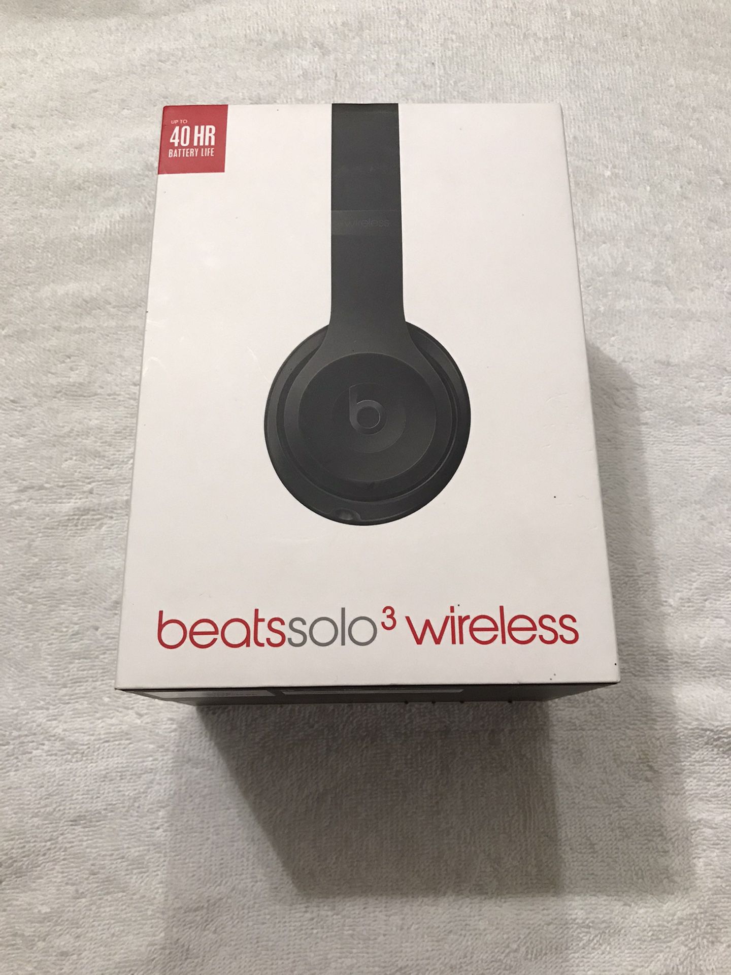 Beats Solo 3’s with box and all original accessories