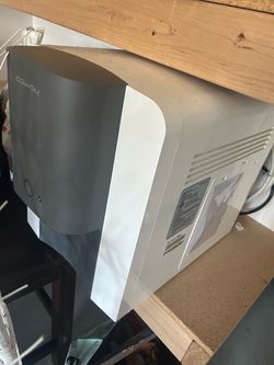 Coway water machine