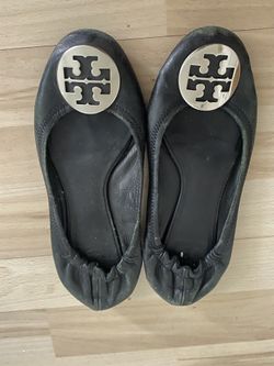 Tory Burch Flats With Silver Logo. Size 6