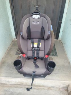 Graco Tri Ride Booster Car Seat Expires 2032