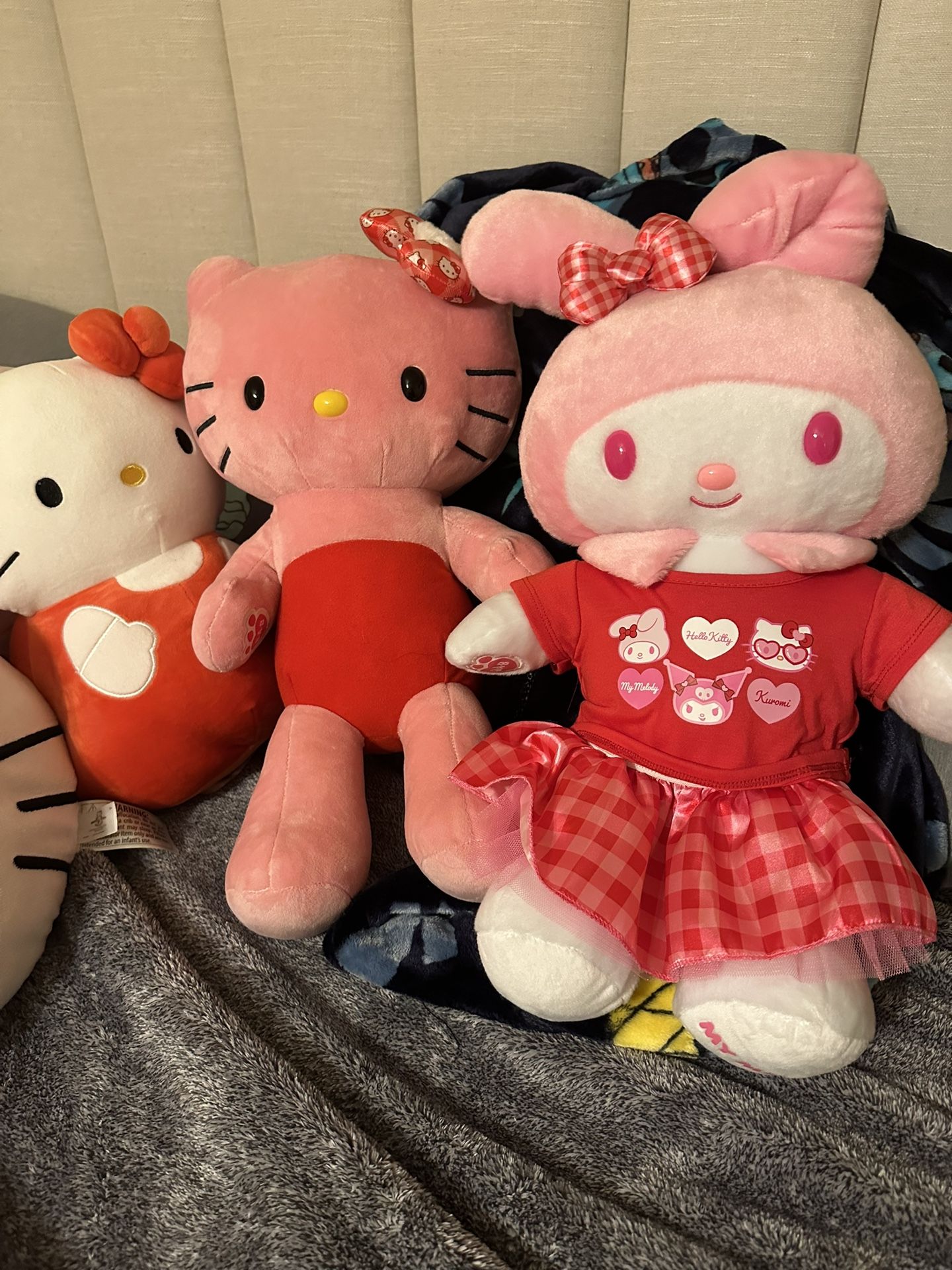 Hello Kitty Lot