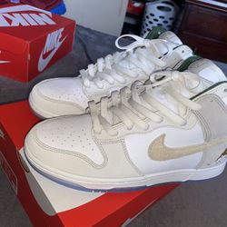 Nike Dunk Gold Mountain High Premium 