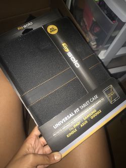 UNIVERSAL TABLET CASE