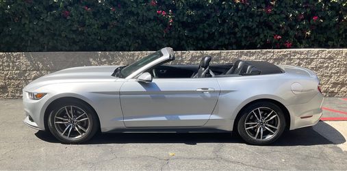 2017 Ford Mustang Convertible