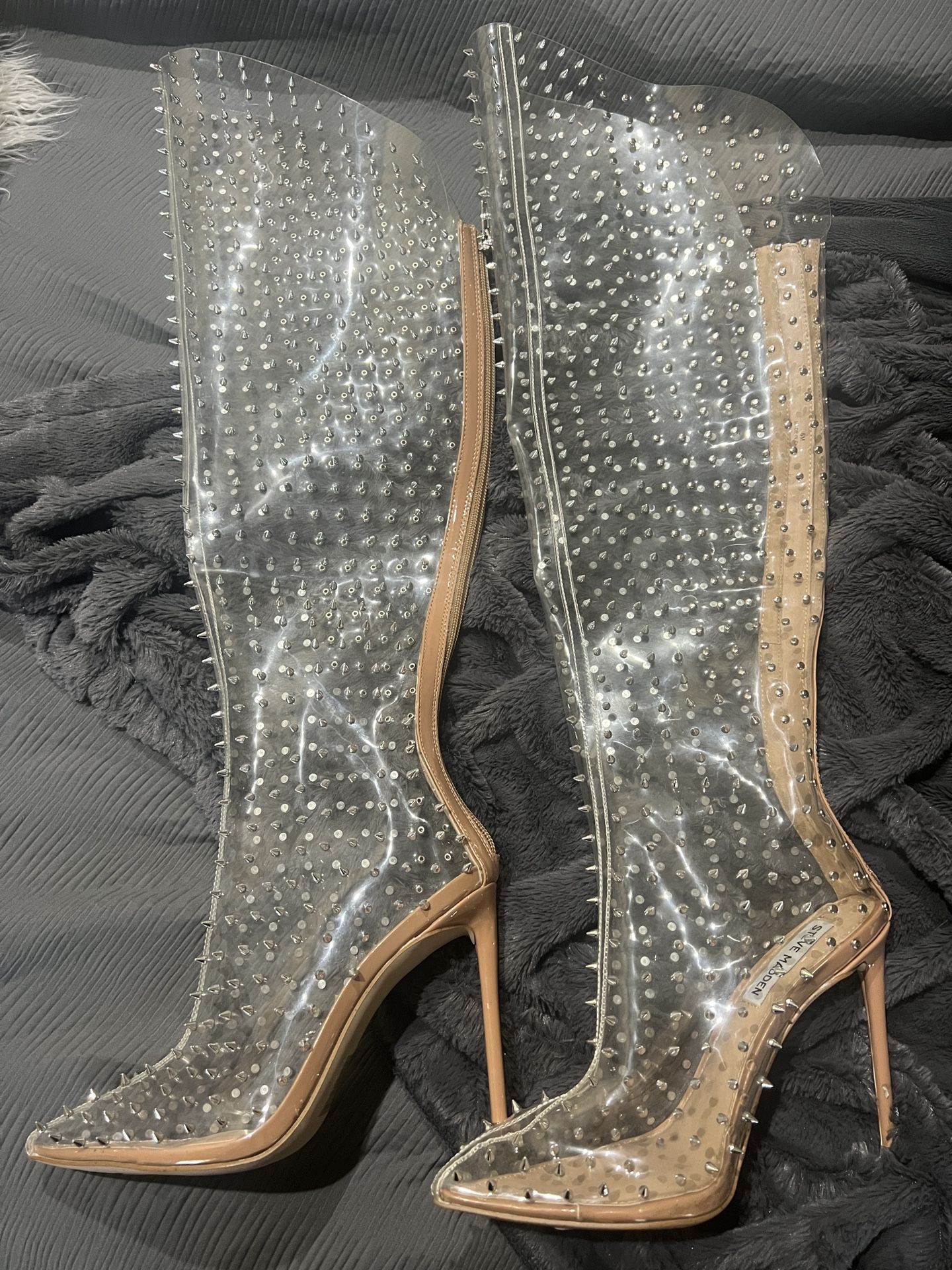 Steve Madden Boot 6 Clear / Studs 