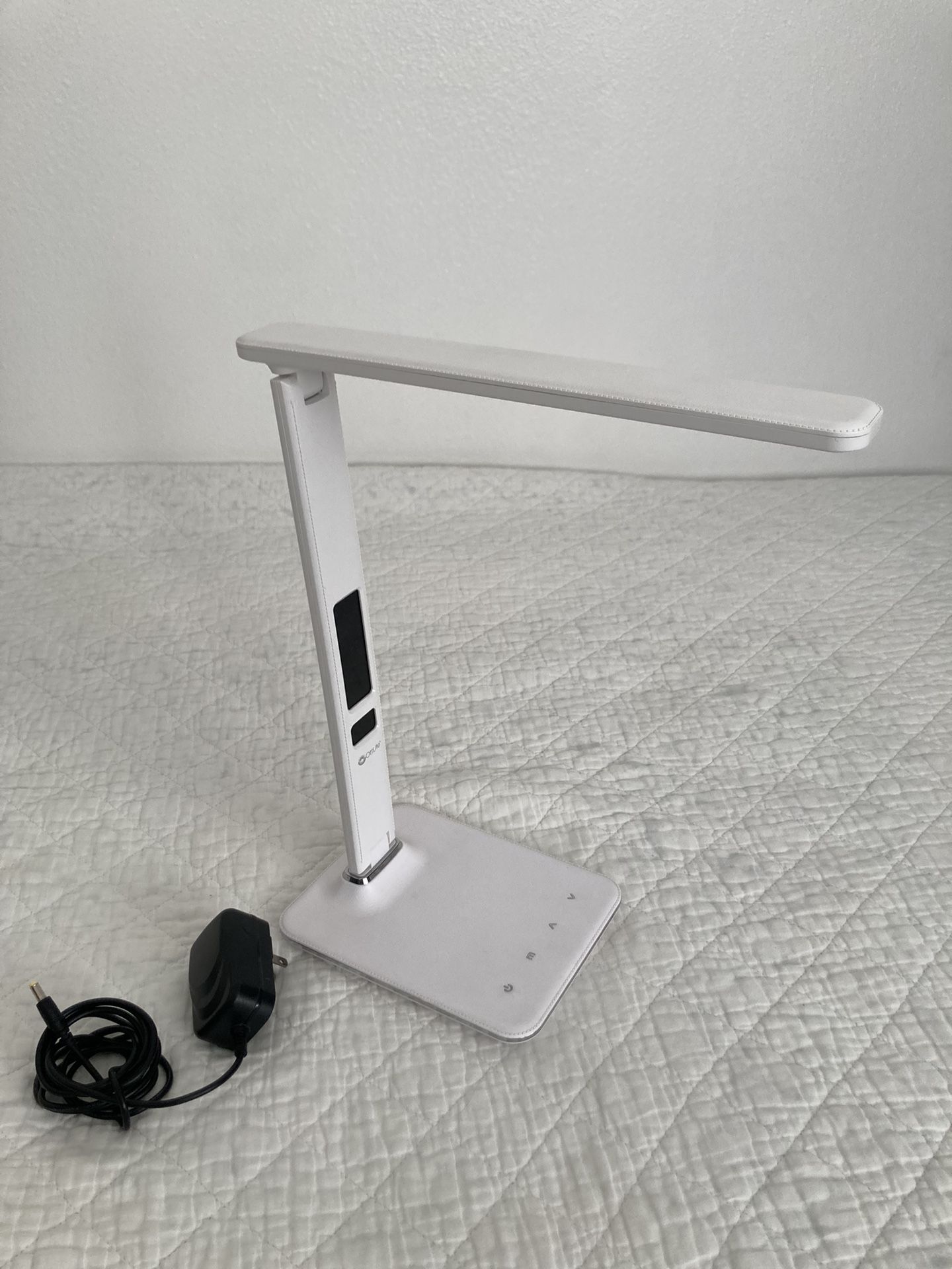 Minimalist Lamp with Warm & Cool Tone Light