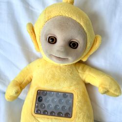 Teletubbies Lullaby Laa-Laa Teletubby Plush Musical Toy WORKS