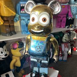 Minion Bearbrick 1000%