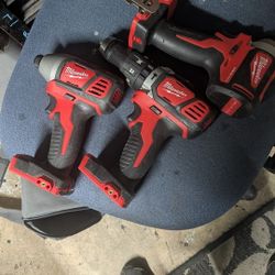 Milwaukee Drill Impact Set
