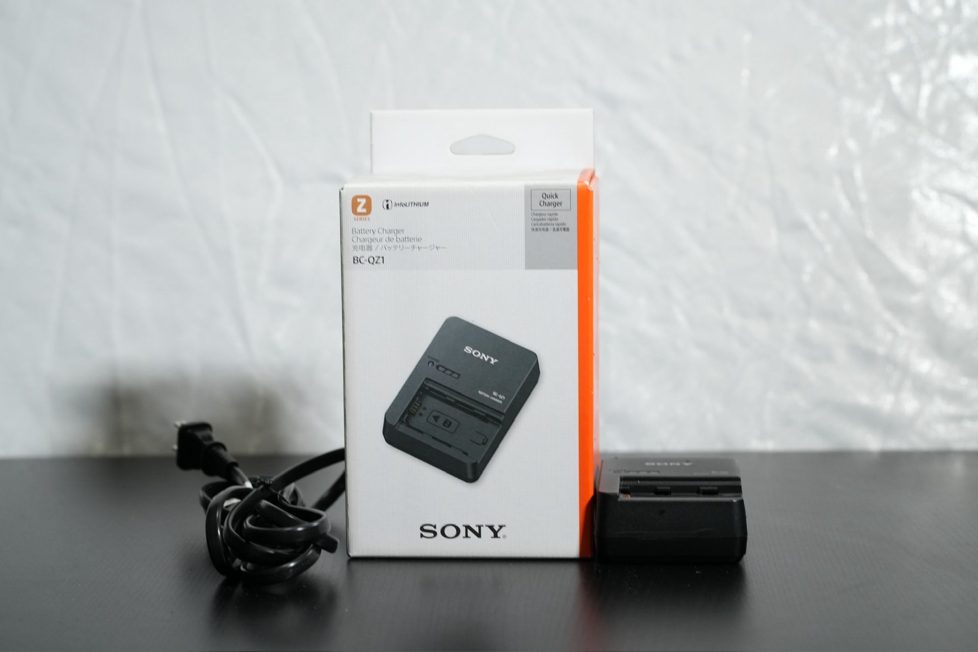 🔌 Sony Battery Charger (Official) – Negotiable price